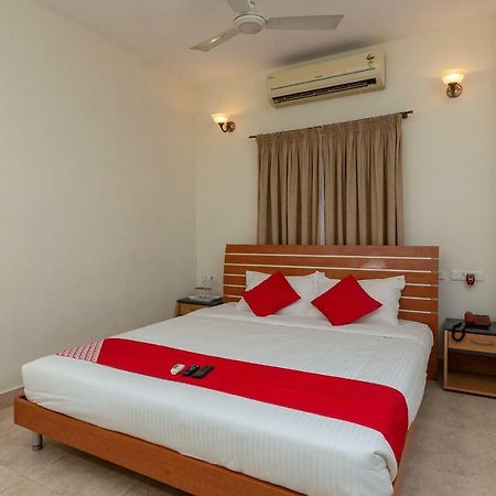 Oyo 23202 Cute Orange Service Apartments Chennai Esterno foto
