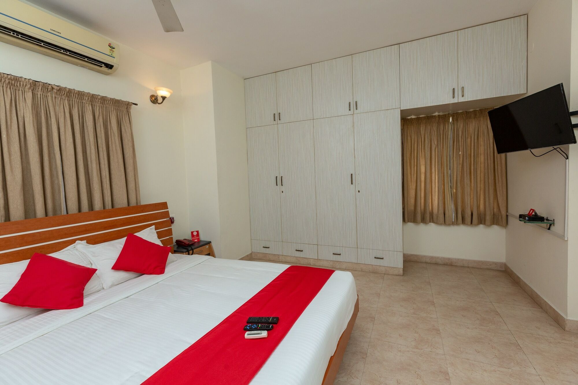 Oyo 23202 Cute Orange Service Apartments Chennai Esterno foto